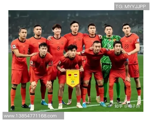 克罗地亚国足球星闪耀绿茵场带来激情与荣耀的辉煌故事